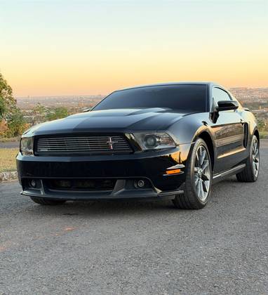 FORD MUSTANG 5.0 GT CALIFORNIA V8 GASOLINA 2P AUTOMÁTICO FORD MUSTANG 5.0 GT CALIFORNIA V8 GASOLINA 2P AUTOMÁTICO